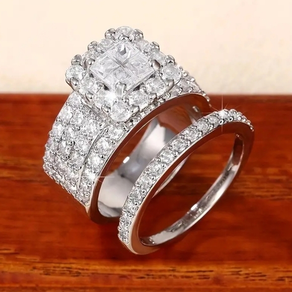 14k white gold  plated diamond ring - Picture 3 of 6